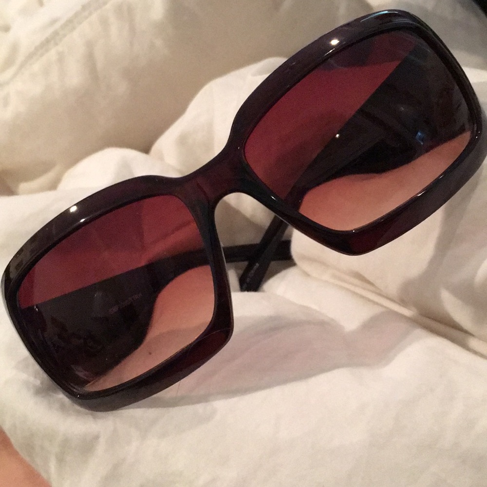 Dark Brown Square Sunnies. Silver Bling sides.